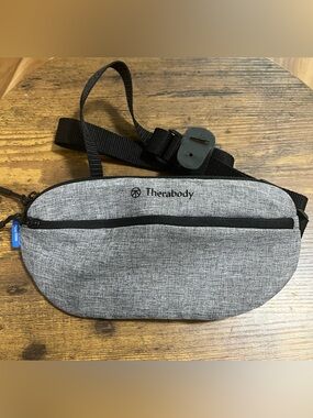 United Airlines Polaris x Therabody Grey Crossbody Belt Bag (Brand New / Empty)